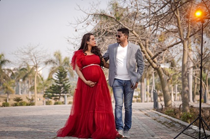 Capturing Moments: Best Maternity Shoot Packages Under ₹17,000 by Rental Outfits and Photography Adda in Lucknow
