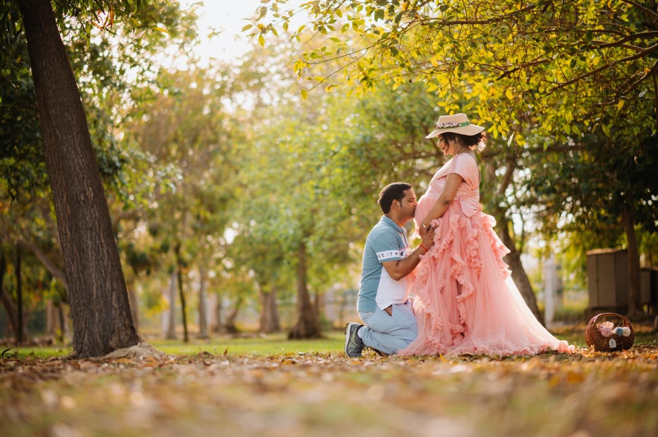 Maternity shoot in agra