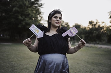 Best Maternity Shoot in Mirzapur with Rental Outfits and Photography Adda