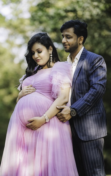 Best Maternity Shoot Photography in Lucknow by Rental Outfits and Photography Adda