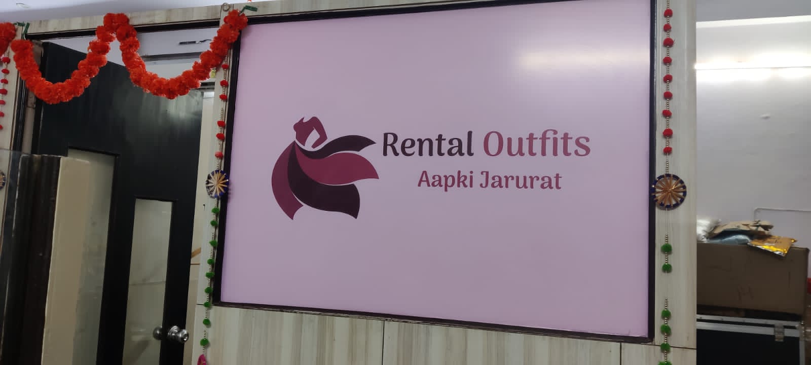 Rentaloutfits Lucknow