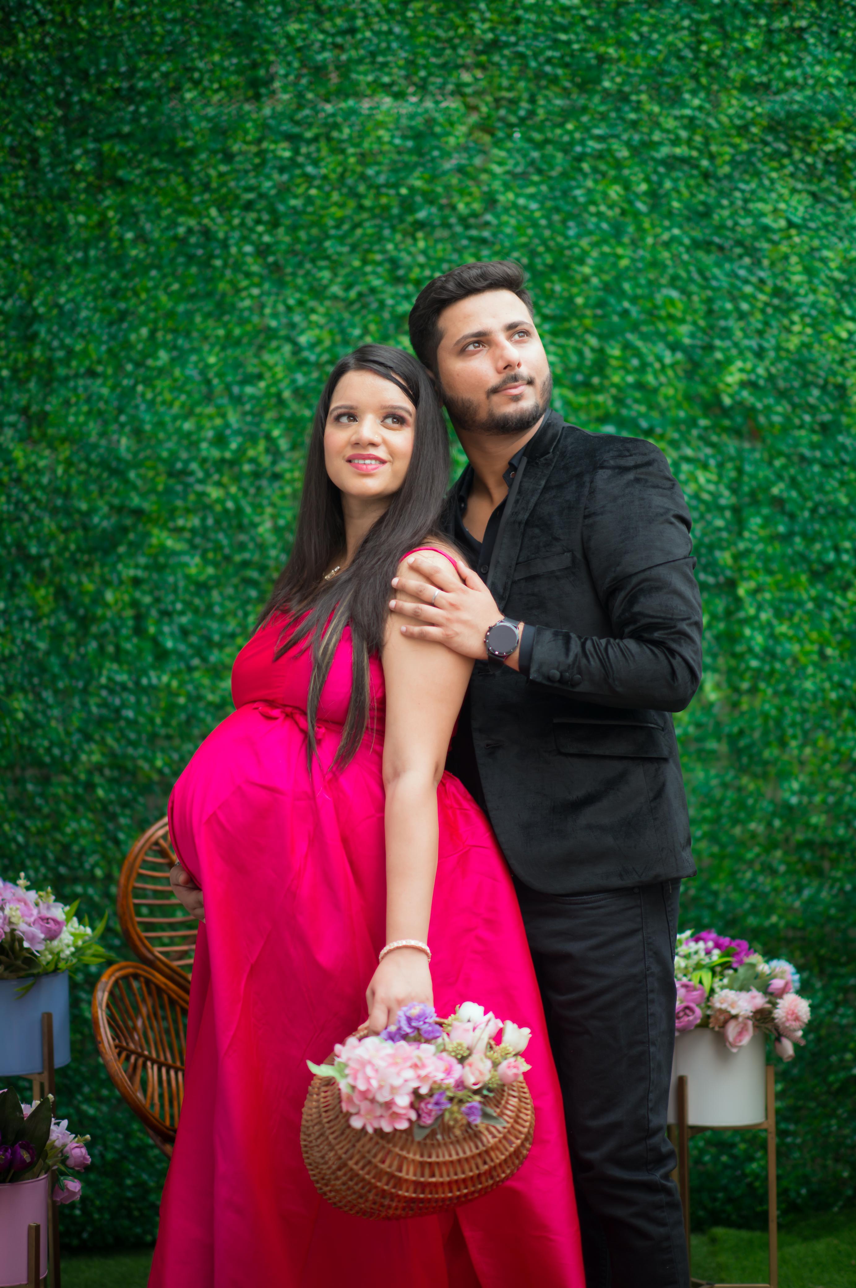Best Maternity Shoot Package in Lucknow