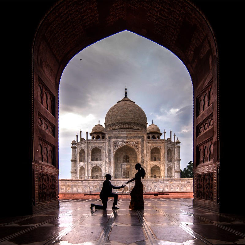 Rental Outfits Agra