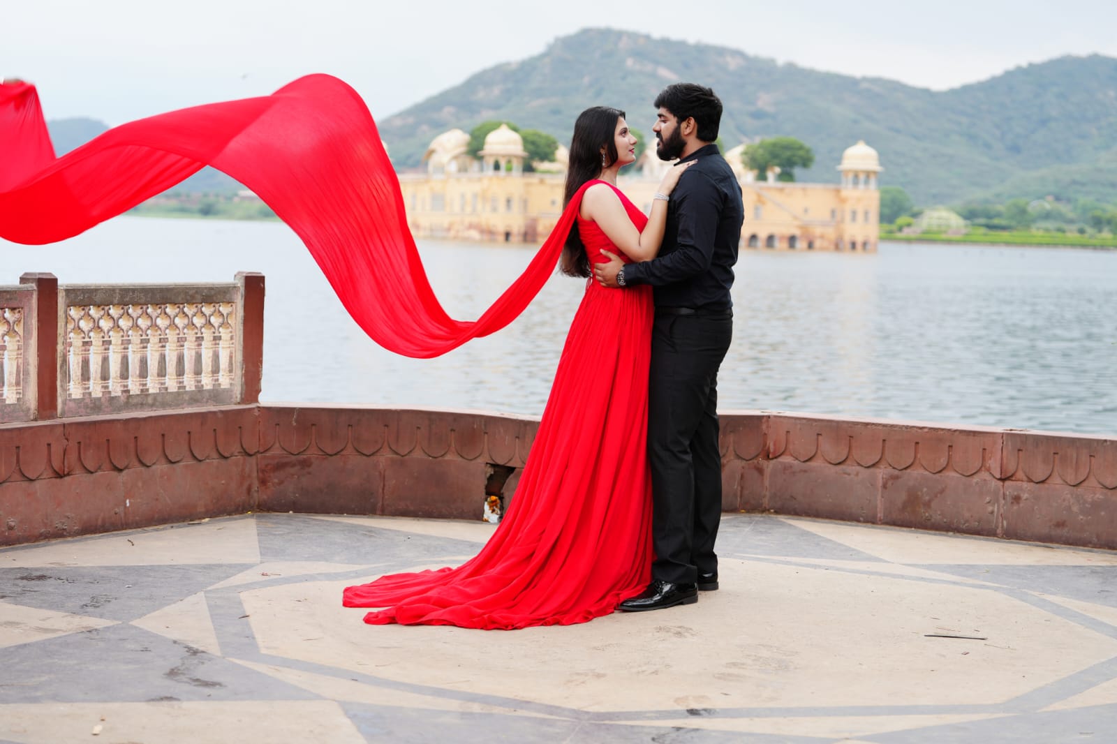 Dress Rent in Kanpur