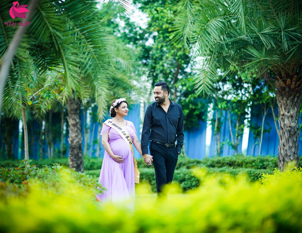 Maternity shoot at janeshwar mishra park