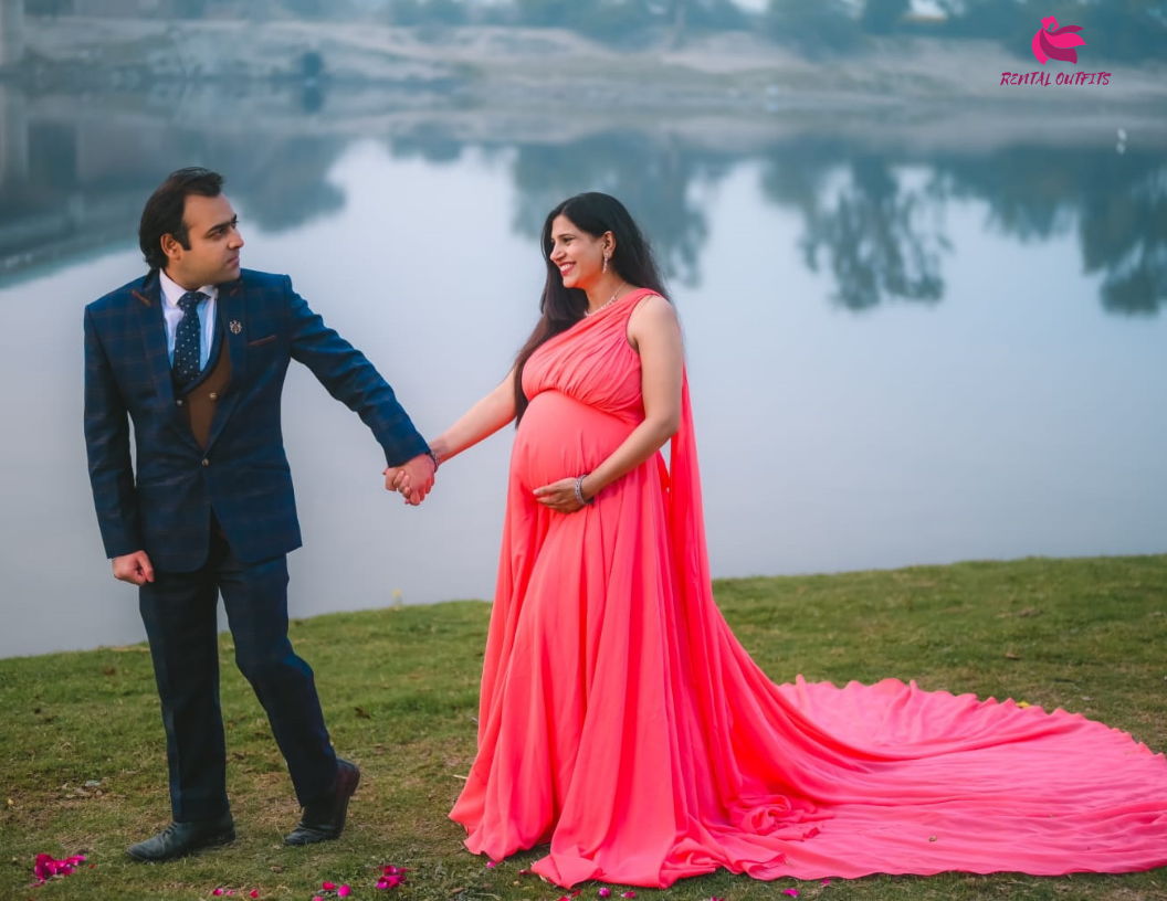 Reasonable Gown for Maternityshoot