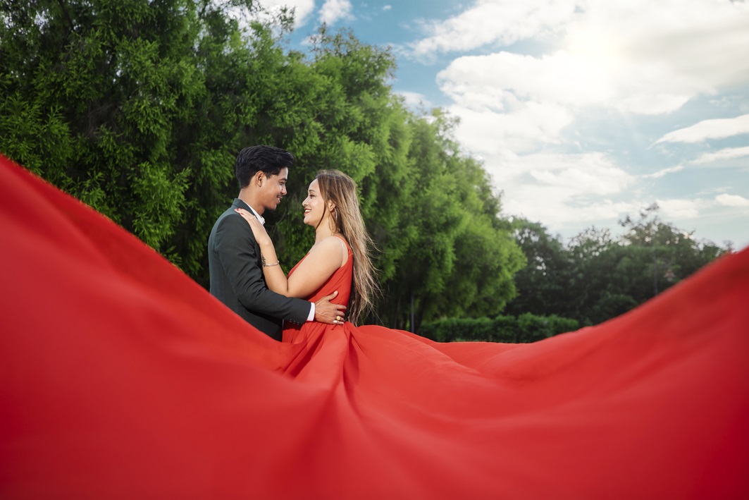 Classy pre-wedding shoot in Rishikesh