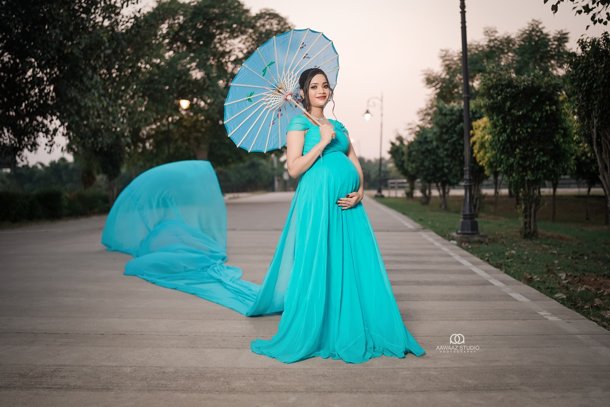 Maternity shoot gown rent