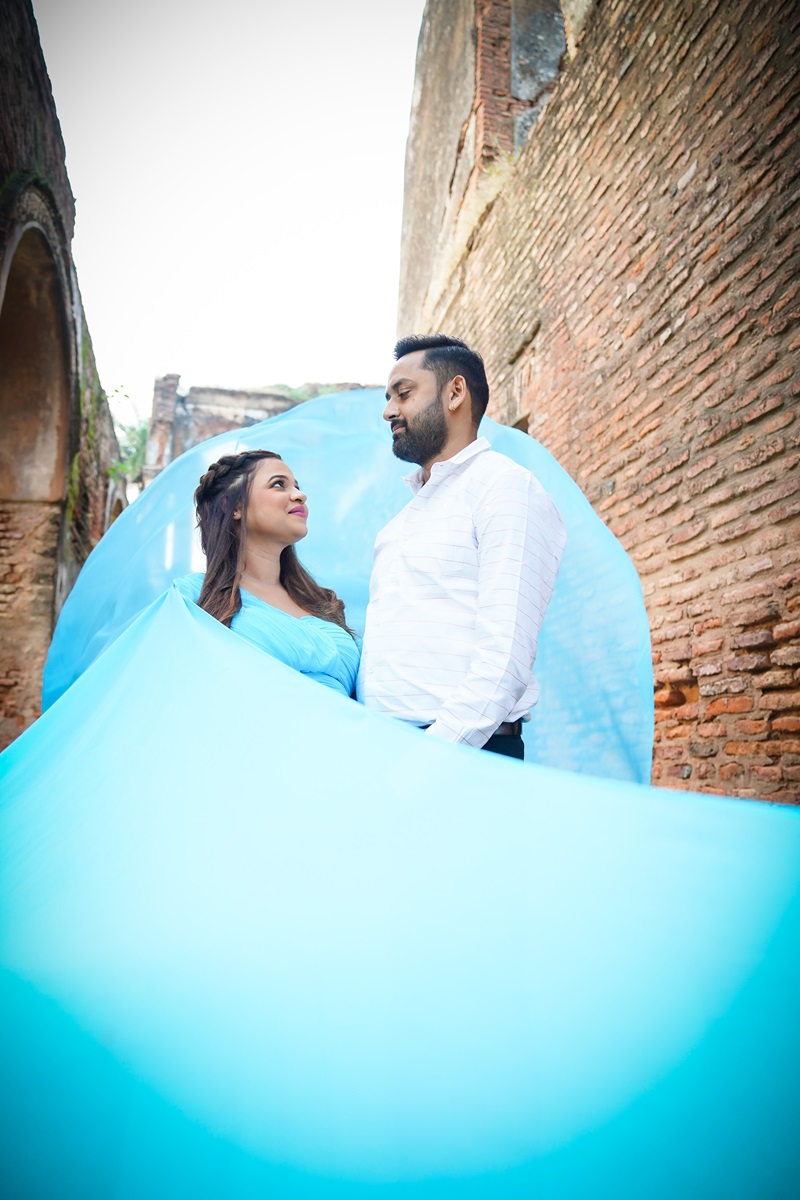 Maternity photographer at prayagraj price