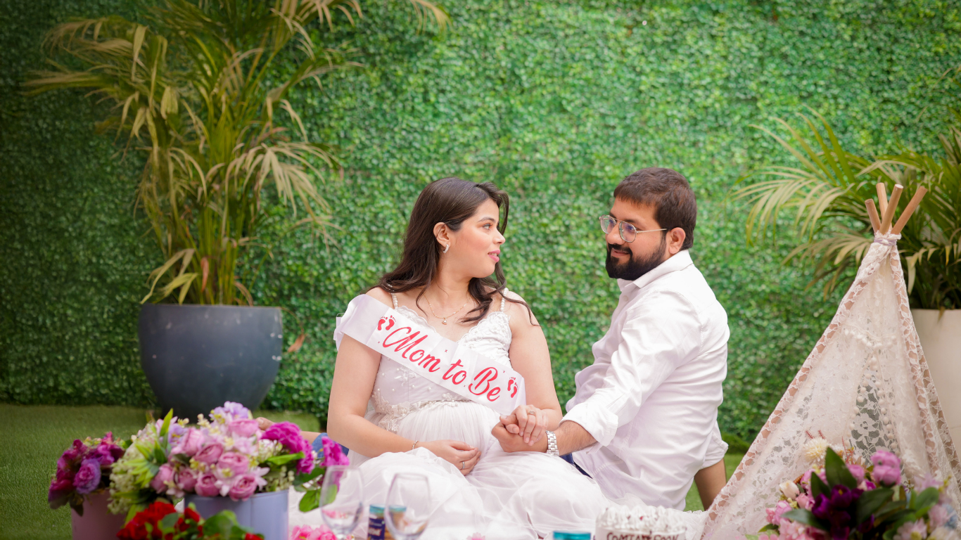Beautiful  Maternity Photoshoot location In Lucknow