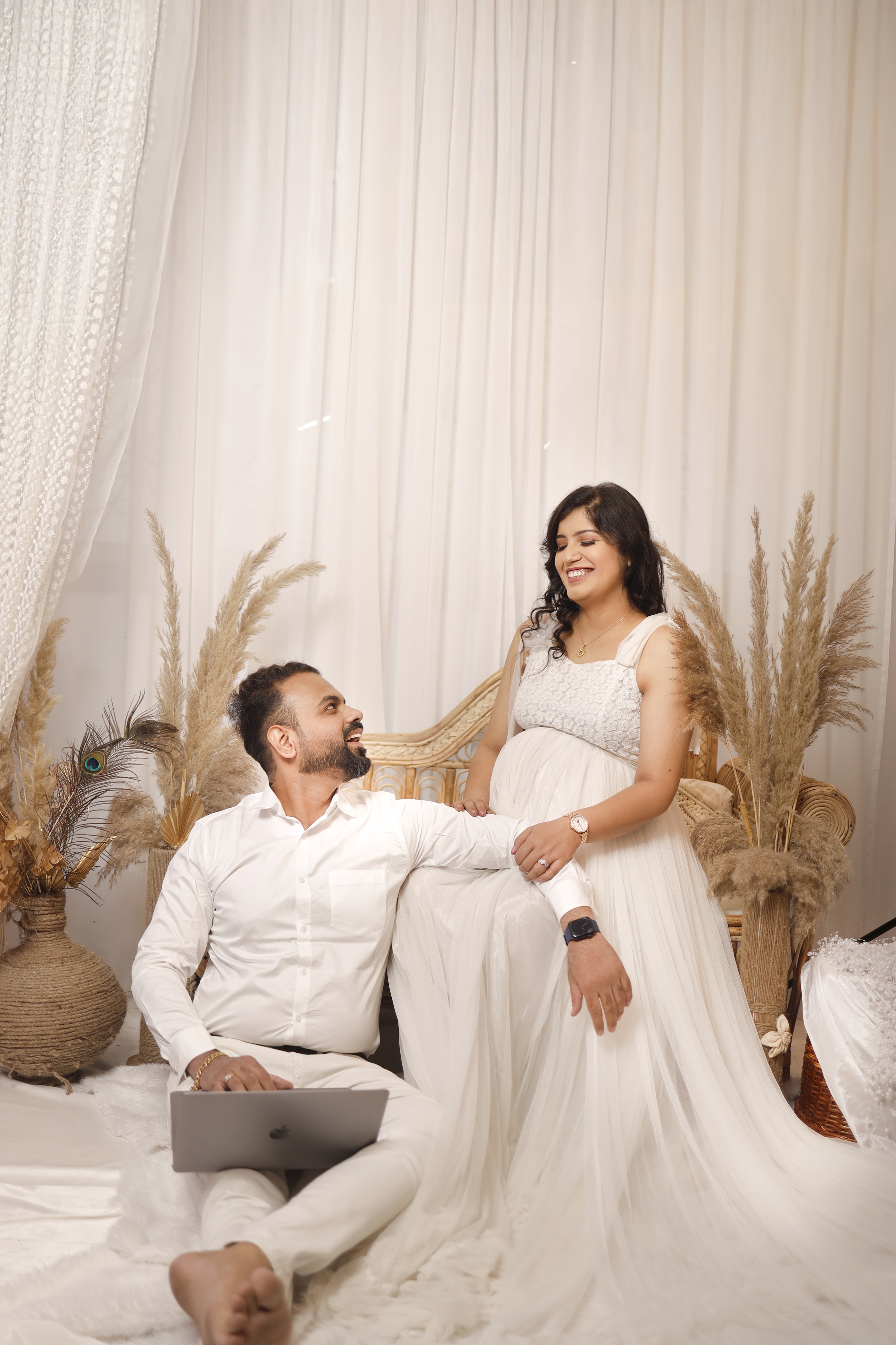 Maternity Shoot Under 5000 in Fatehpur Sikri