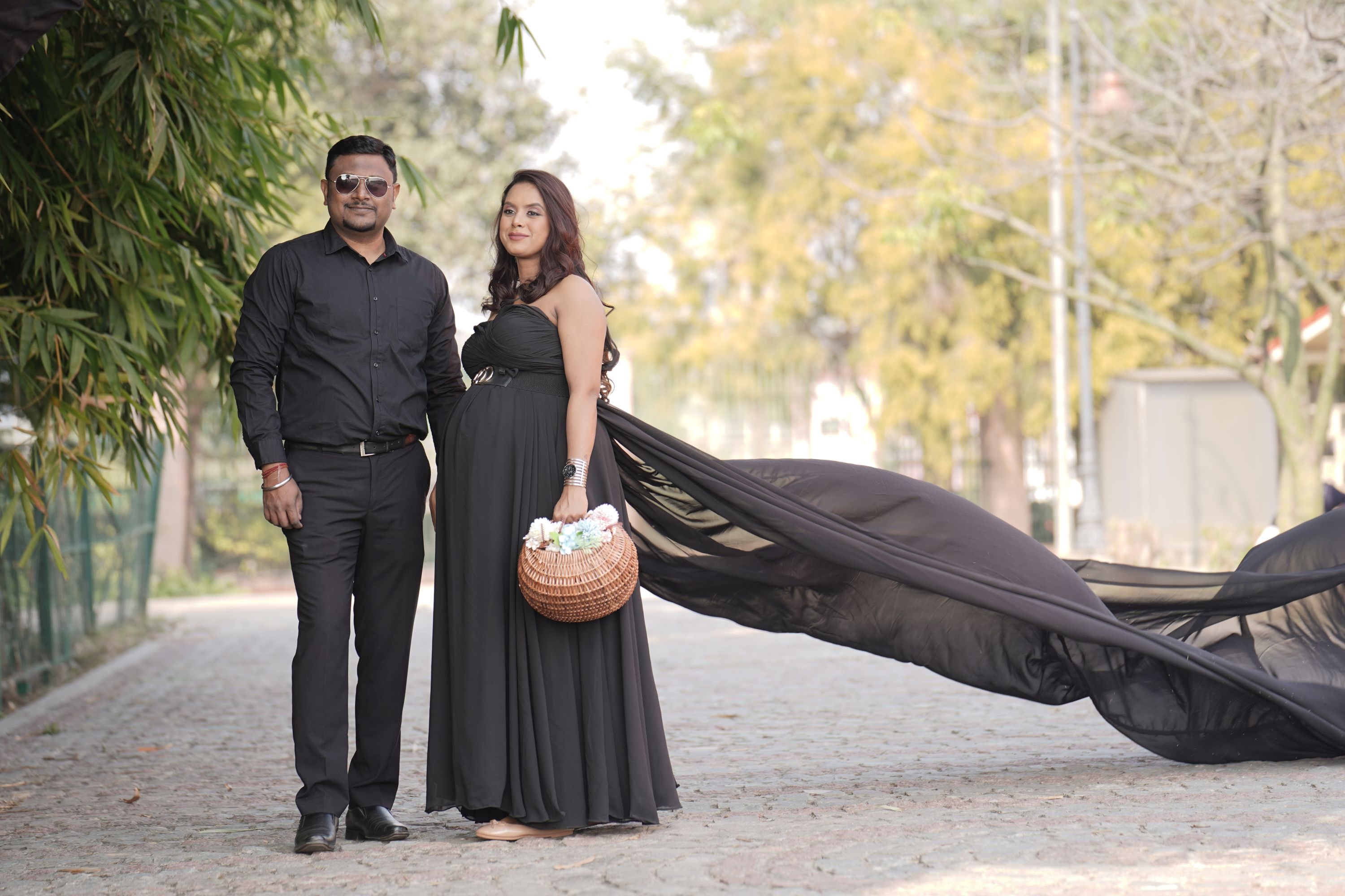 Why should book maternity shoot in advance