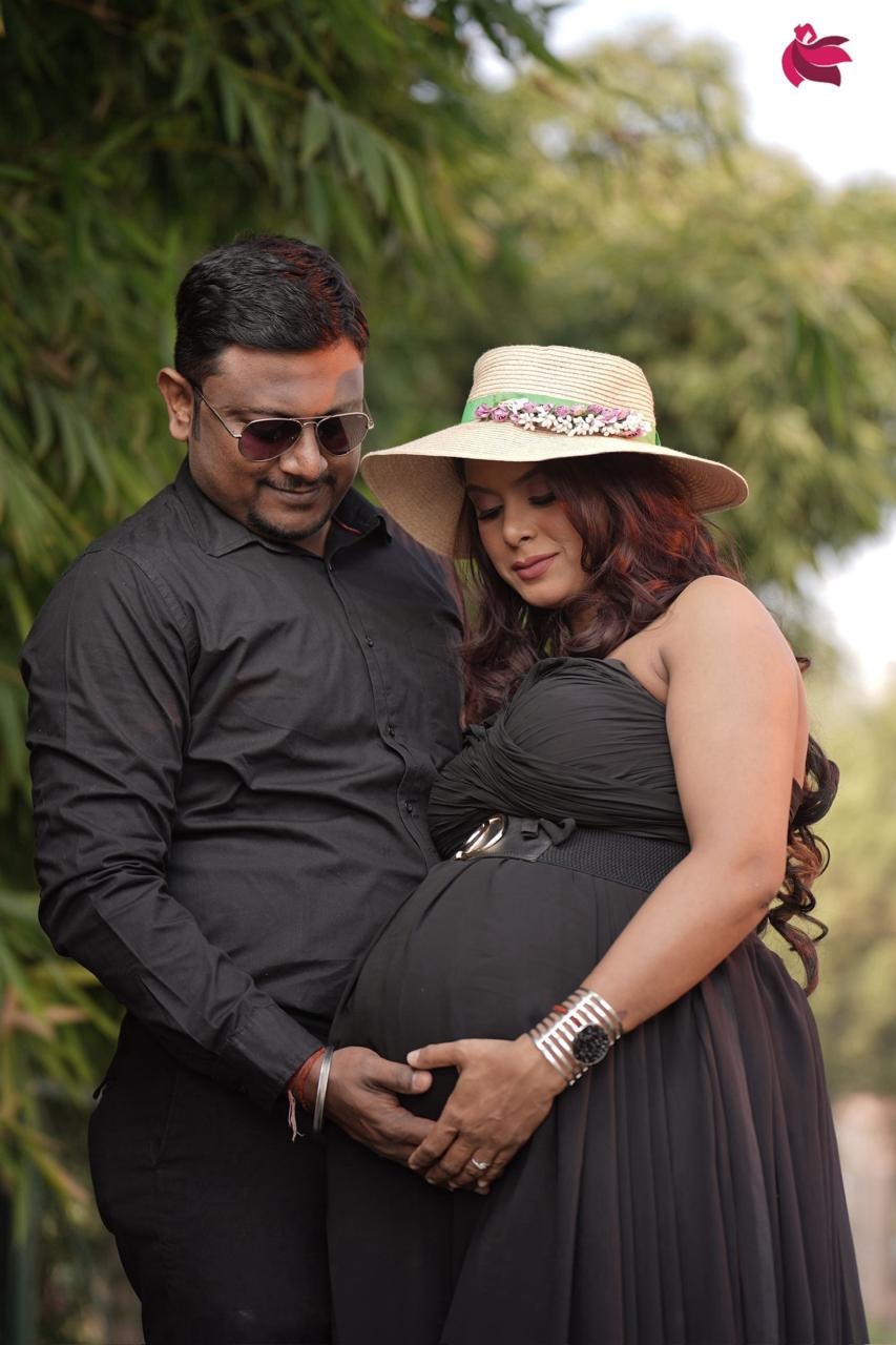 Pregnancy gown on rent in Kanpur